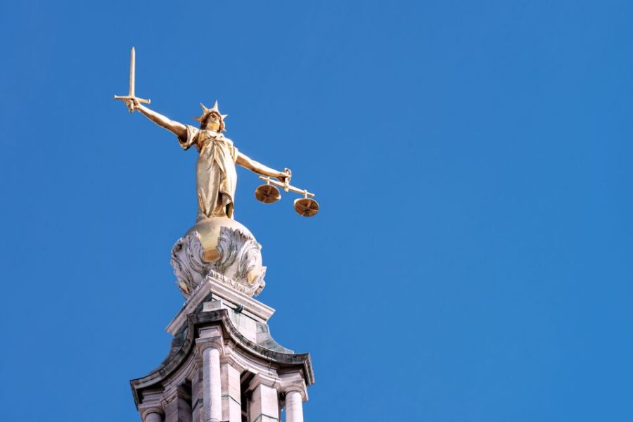 Law in London Private Tour - Starting at the Royal Courts of Justice on the Strand