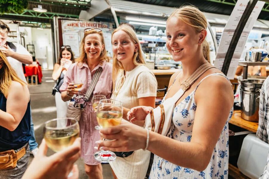 Le Marais Walking Food Tour with Cheese, Wine & Pastries - Meeting Point in Front of "Le Repaire de Bacchus" in Le Marais