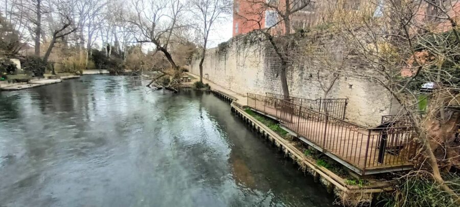 Le Thor, Châteauneuf De Gadagne, St-Saturnin Les Avignon by e-bike - Starting Point and Group Size in Saint-Saturnin-les-Avignon