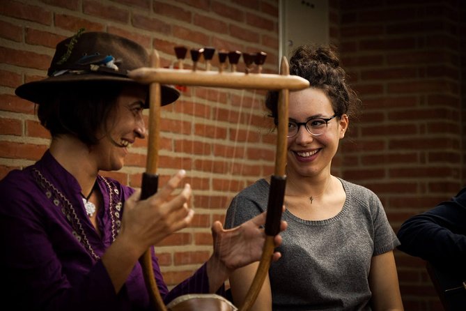 Learn an Ancient Music Instrument: The Lyre of Apollo - How the Private Instruction Is Organized