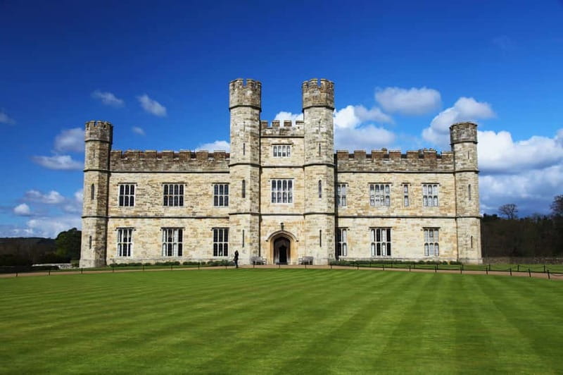Leeds Castle, Canterbury, Dover, Greenwich Boat Ride & Snack - Leeds Castle: The "Loveliest Castle in the World"