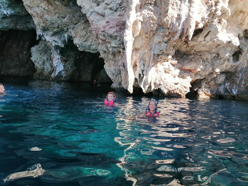 Lefkada: Blue Cave Kayak Tour with a Taste of Greece - Exploring Lefkada’s Blue Cave and Its Mysteries