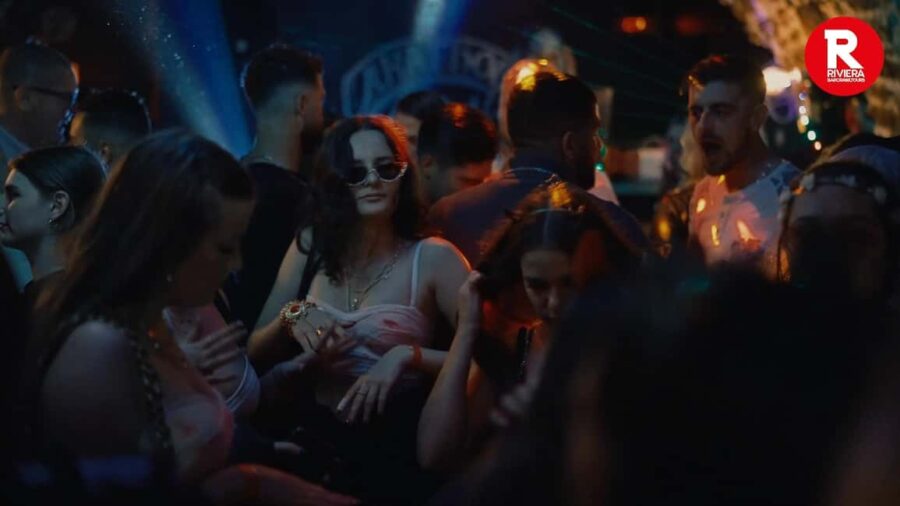 Legendary Halloween Pub Crawl Party in Milan 2025 - Physical Requirements and Pacing