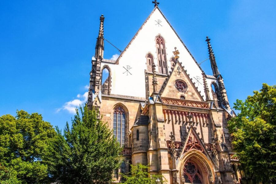 Leipzig: 2-Hour Guided Walking Tour in German - Walking Through Leipzig’s Market Squares and Historic Streets