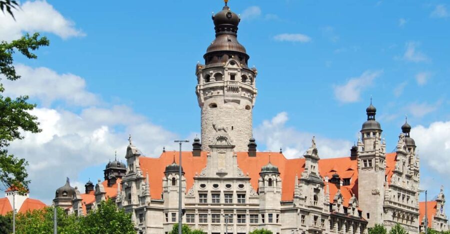 Leipzig: Guided tour through the New Town Hall - Starting Point and Meeting Details
