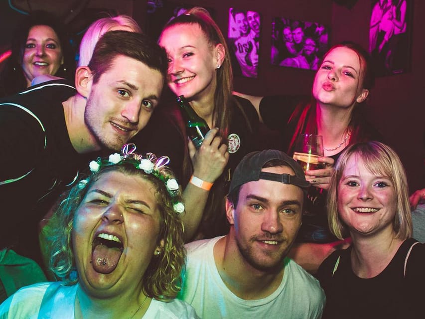 Leipzig: Private pub crawl with insider-guide & free shots - Starting Point at Gaudigplatz and Meeting with Your Guide