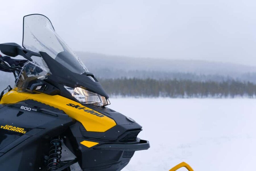 Levi: 2-Hour Snowmobile Safari Led by Local Guides - Snowmobiles Designed for Arctic Conditions and Comfort