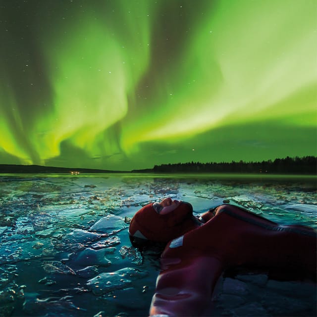 Levi: Ice Floating and Northern Lights Tour - Floating in the Arctic Lake: Relaxation and Reflection