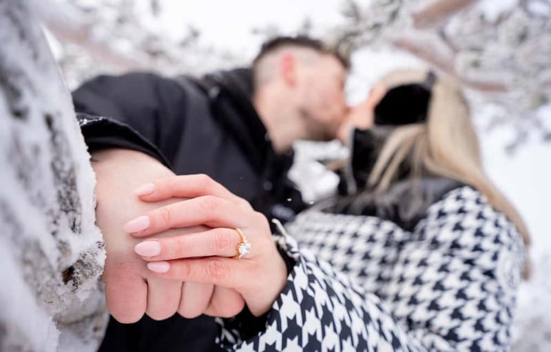 Levi: Private Photoshoot in Nature Location in Levi - Scenic Transfer from Sirkka to the Lappish Wilderness