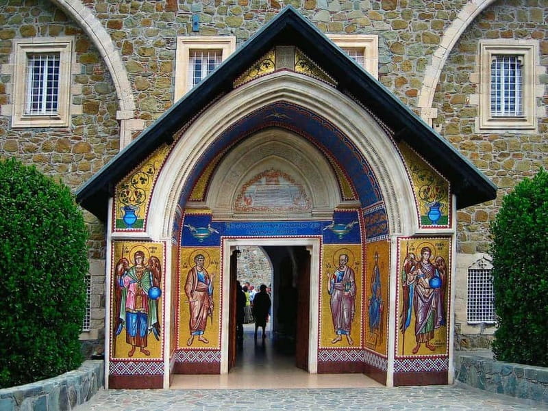 Limassol: Troodos, Kykkos Monastery, Omodos and Winery Tour - Exploring Omodos Village and the Timios Stavros Monastery