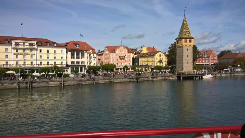 Lindau: Private city tour with wine tasting - Wine Tasting at Scenic and Historic Spots