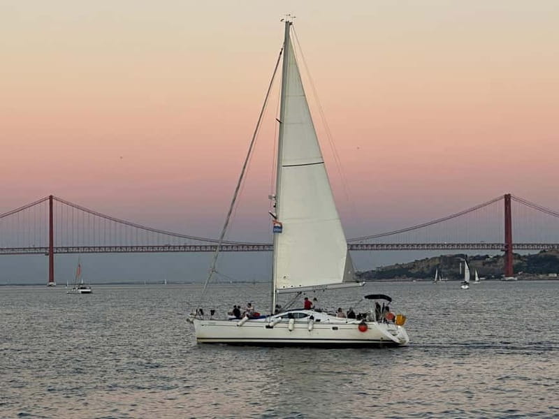 Lisbon: 3-Hour Sail and Dine Sunset Boat Tour - Setting Sail from the Lisbon Marina