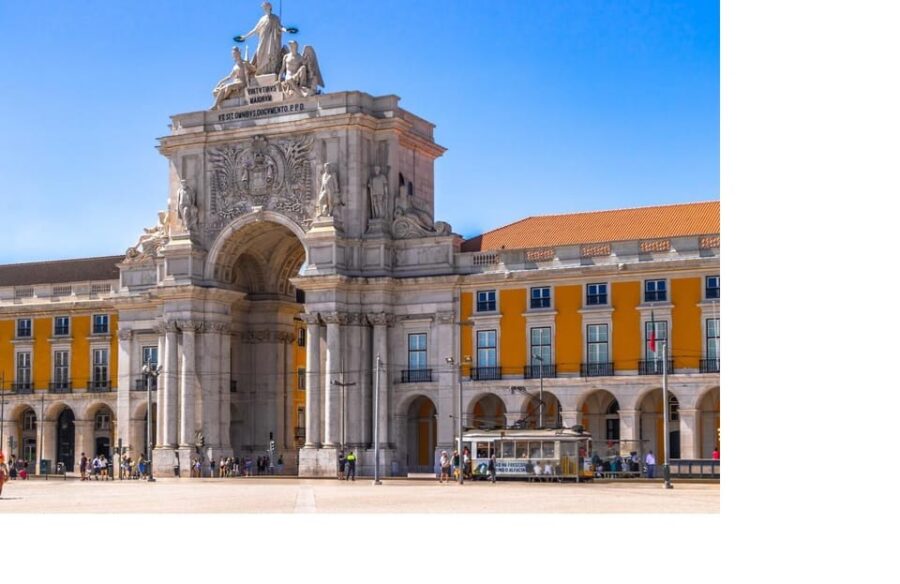 LISBON 4 HOUR TOUR - Visiting Christ the King for Panoramic Views