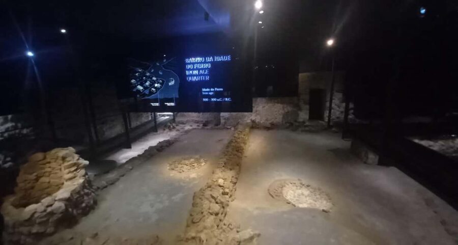 Lisbon: An original tour to several fascinating archaeological sites - Discover Lisbon’s Architectural Layers from the 13th to 18th Century