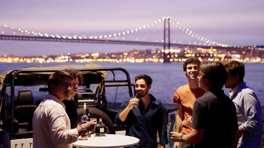 LISBON BY NIGHT in a Vintage Jeep with FOOD & DRINK Tastings - Discover Lisbon’s Nighttime Charm in a Vintage Jeep