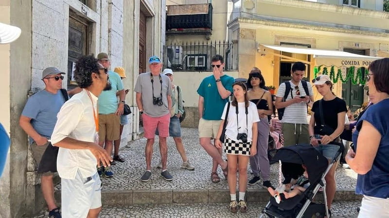 Lisbon: City highlights guided walking tour - Starting at Lisbon’s Most Beautiful Square: Praça do Comércio