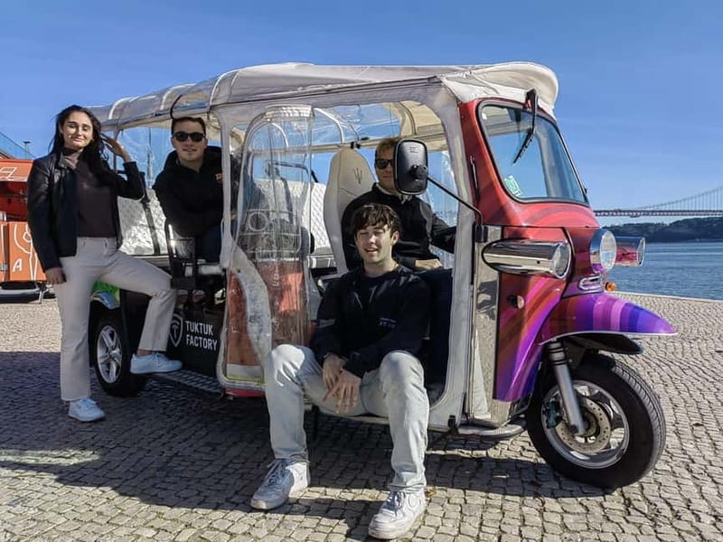 Lisbon: City Tuk-Tuk Guided Tour with Hotel Pickup - From the Old Town to the Castle District