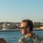 Lisbon: Cruise to the Beach with BBQ, Open Bar and Music - Starting from Praça do Comércio in Lisbon