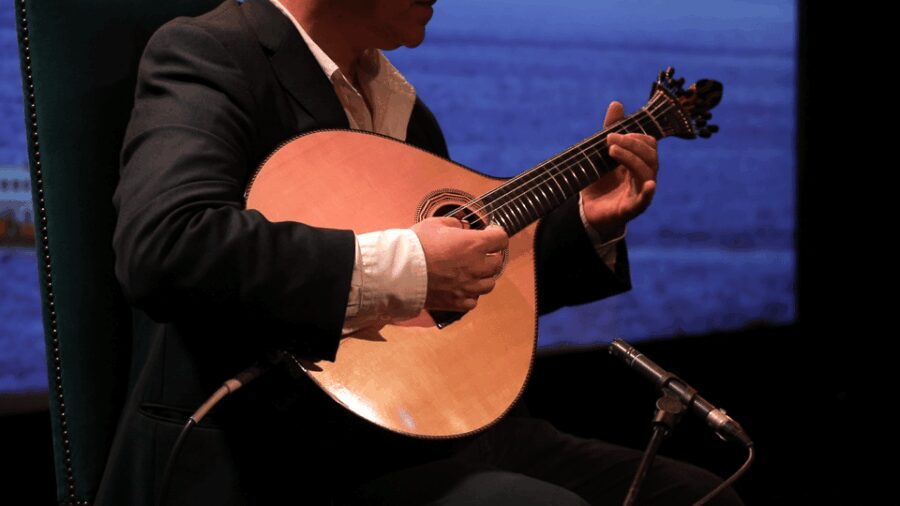 Lisbon: Fado in Chiado Live Show - Authentic Fado in the Heart of Lisbon