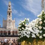 Lisbon: Fátima, Nazaré and Óbidos Full-Day Private Tour - Discover Nazaré’s Vibrant Beach Scene and Coastal Views