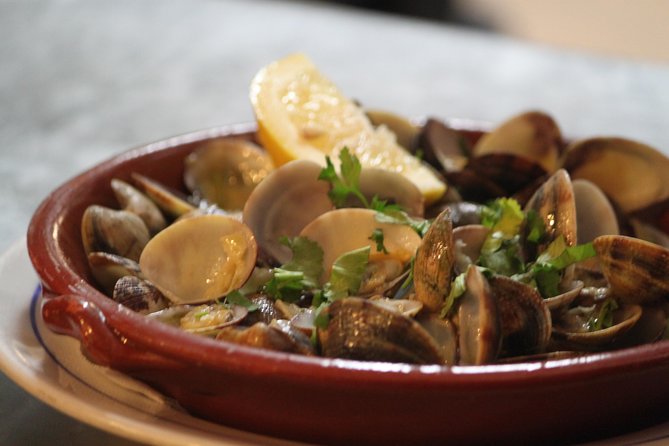 Lisbon Food and Culture: 3 Hour Walking Tour - Walk Through Lisbon’s Neighborhoods and Tastings