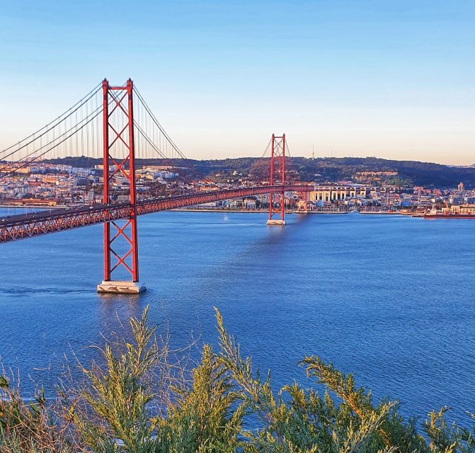 Lisbon: Half Day Complete City Highlights Tour by Tuk Tuk - From the Old Town to the Castle District: Visiting Alfama and Breathtaking Viewpoints