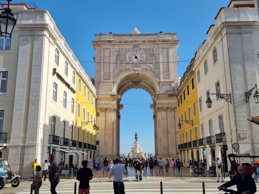Lisbon: Hidden Gems Walking Tour with Coffee & Pastries - Starting Point and Meeting Details in Lisbon’s Heart