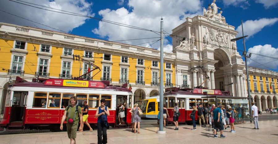 Lisbon: Hills Red Tram Tour by Tram 28 Route 24-Hour Ticket - Starting Point and How to Join the Tram Tour