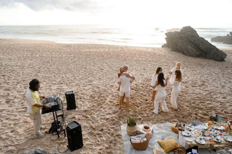 Lisbon: Luxury Vintage Picnic Experience - Choosing a Scenic Location for Your Vintage Picnic