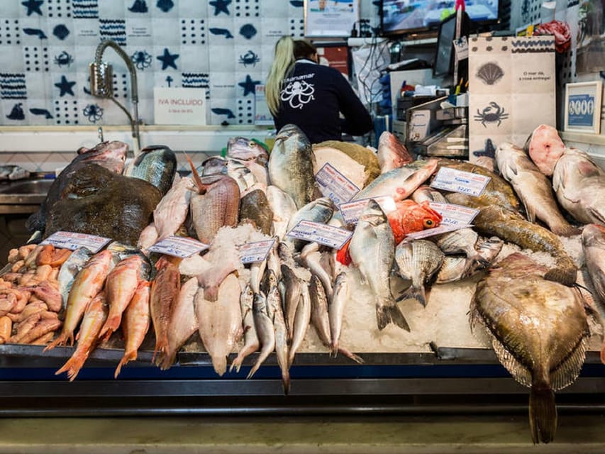 Lisbon: Mercado da Ribeira Tour and Cooking Class - Savoring Your Handcrafted Meal with Great Wines