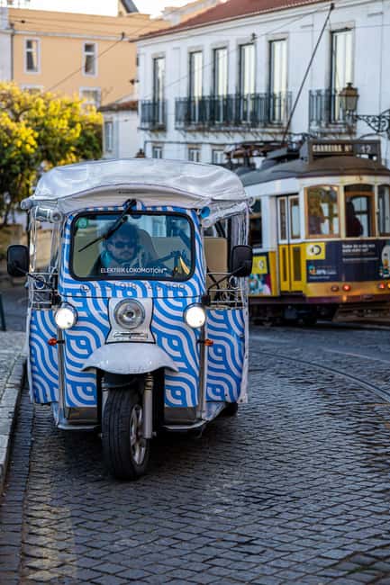 Lisbon: Old City Premium Private Guided Tour by Tuk-Tuk - Starting Point and Logistics in Lisbon