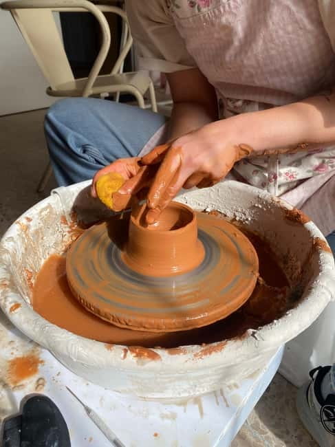 Lisbon: Pottery Wheel Lesson - Meditate With Clay - What Makes the Pottery Wheel Experience Stand Out?