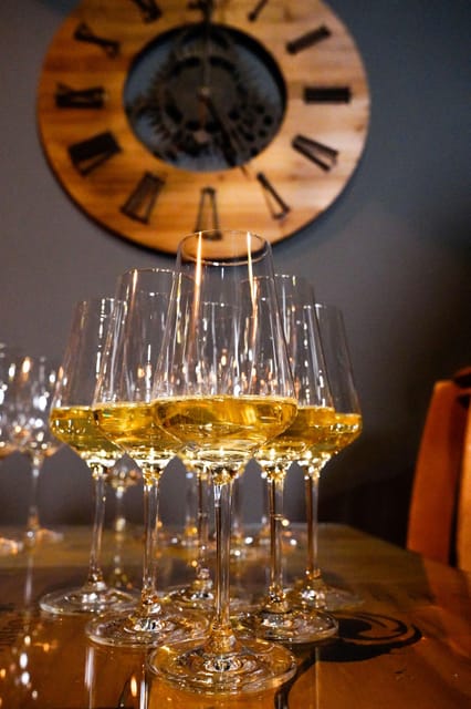 Lisbon: Premium Wine and Tapas Tasting Session - The Venue: Lisbon Winery and Its Elegant Atmosphere