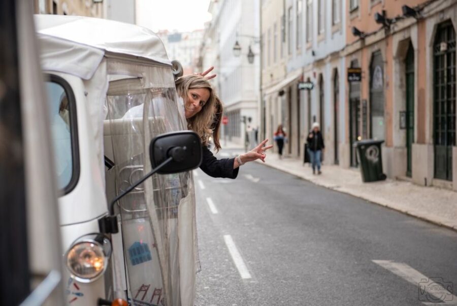 Lisbon: Private Food & Wine City Tour by Eco Tuk Tuk - Scenic Drives and Stunning City Views
