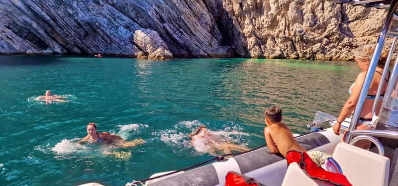 Lisbon: Private Full Day Arrábida & Sesimbra with Boat Tour - The Private Tour Offers Flexibility and Personalized Service