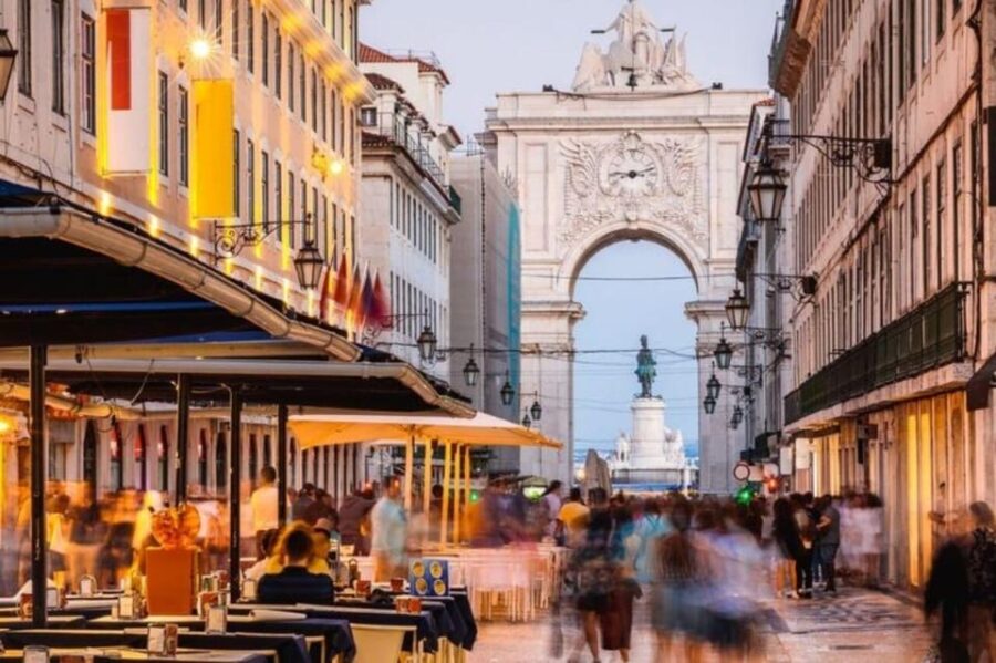 Lisbon: Private Half-Day City Tour with Hotel Pickup - Starting Your Tour with Hotel Pickup in Central Lisbon