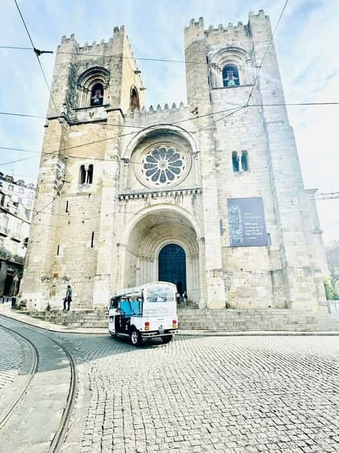Lisbon: Private Old Town Tour by Eco TukTuk - Explore Lisbon’s Top Viewpoints and Historic Sites