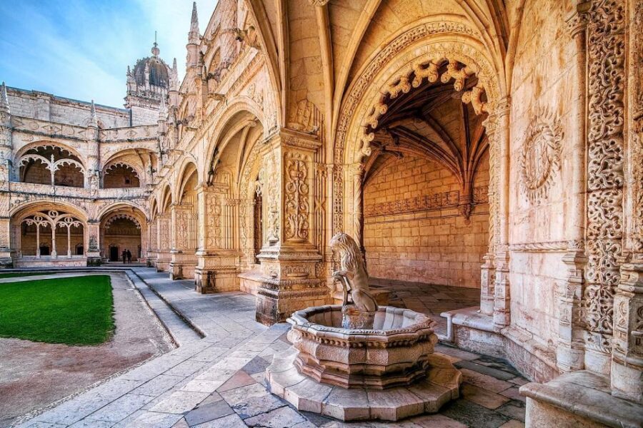 Lisbon Private Tour - Spectacular Views from Senhora do Monte Hill