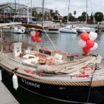 Lisbon: Romantic Sunset Pizza with Wine & Chocolate Fondue - Starting Point at Doca de Santo Amaro in Lisbon