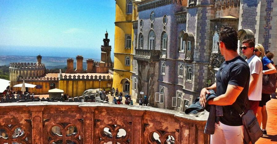 Lisbon: Sintra & Pena Palace Half-Day Tour with Hotel Pickup - Hotel Pickup in Central Lisbon Simplifies Travel Logistics
