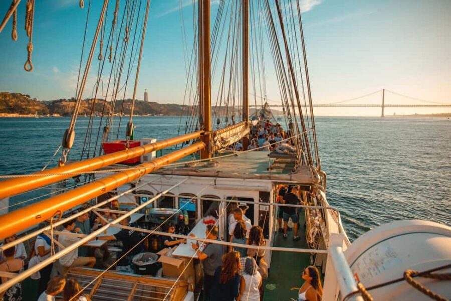 Lisbon: Sunset Boat Party Cruise with Music & Drinks - The Location and Departure Details in Lisbon