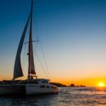 Lisbon: Sunset Catamaran Cruise, Music and Open Bar - Departure Location at Doca de Santo Amaro