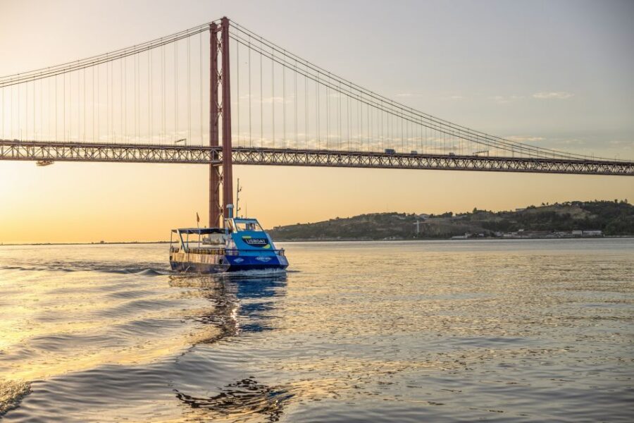 Lisbon: Sunset Cruise with Live DJ and Drinks - Navigating Lisbon’s Most Famous Landmarks from the Water