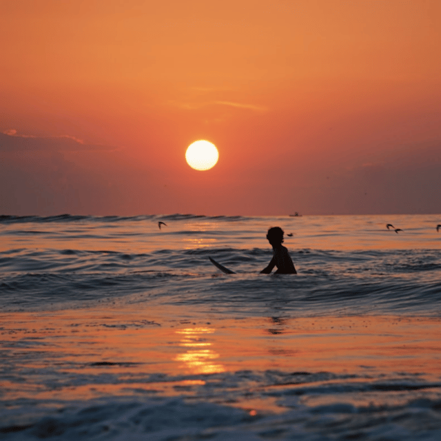 Lisbon: Sunset Surf Experience - The Costa da Caparica Beach: A Perfect Surfing Setting