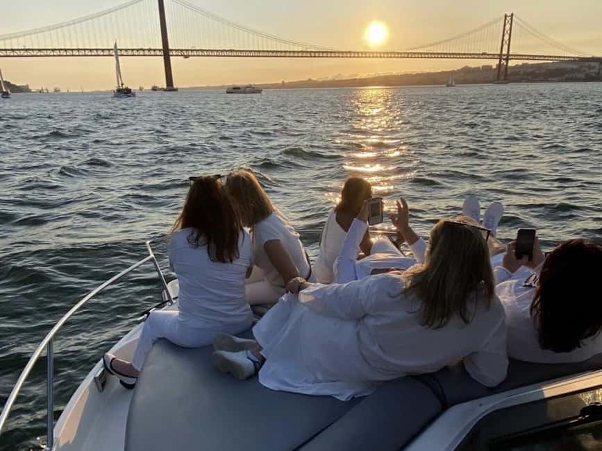 Lisbon: Sunset Tour on a Cozy Boat - The Best Spot to Watch the Sunset on the Tagus River