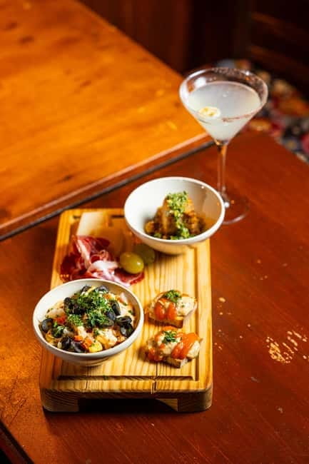 Lisbon: Tasting Food Menu Experience - Lisbon’s Culinary Highlights at Taverna das Marias