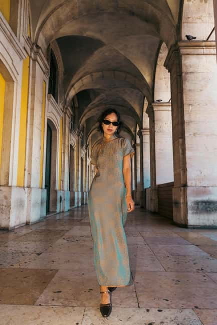 Lisbon Through the Lens Photoshoot with a Local Professional - The Starting Point: Mercado de Santa Clara