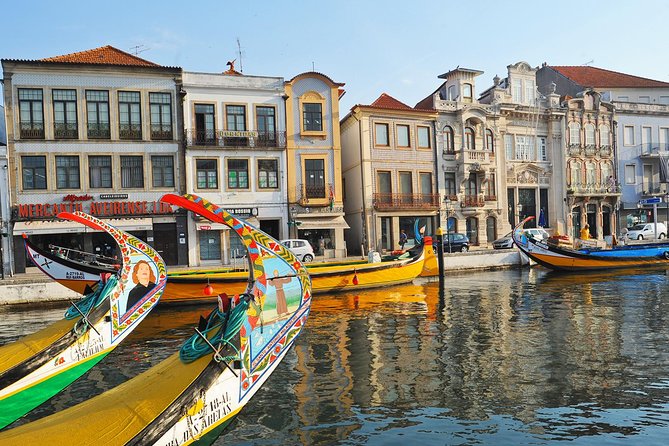 Lisbon to Porto Up To 5 Stops Óbidos Nazaré Fátima Coimbra Aveiro - Exploring Obidos: Portugal’s Medieval Treasure