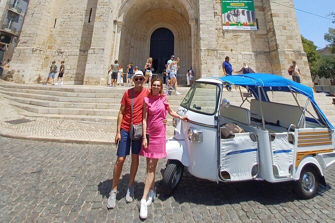 Lisbon Tuk Tuk Tour  1-Hour Old Town Experience - Navigating Lisbon’s Historic Center in a Tuk Tuk