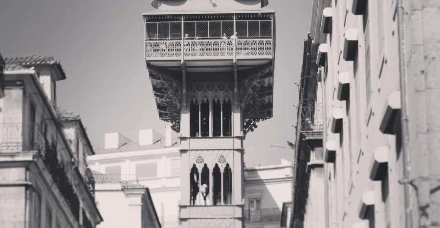 Lisbon's Roots: Tuk tuk experience throuth the Old Lisbon - Discover Lisbon’s Hills and Views on a 100% Electric Tuk Tuk